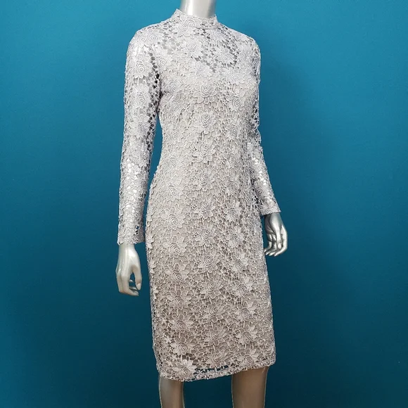 🆕️ 🎬 CLUB L LONDON Silver Crochet Lace Midi Dress // (NWT) - Picture 8 of 12